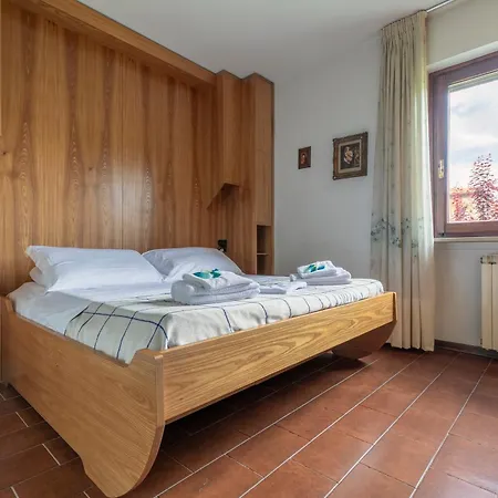 Casa Marisa - In Con Piscina Bardolino